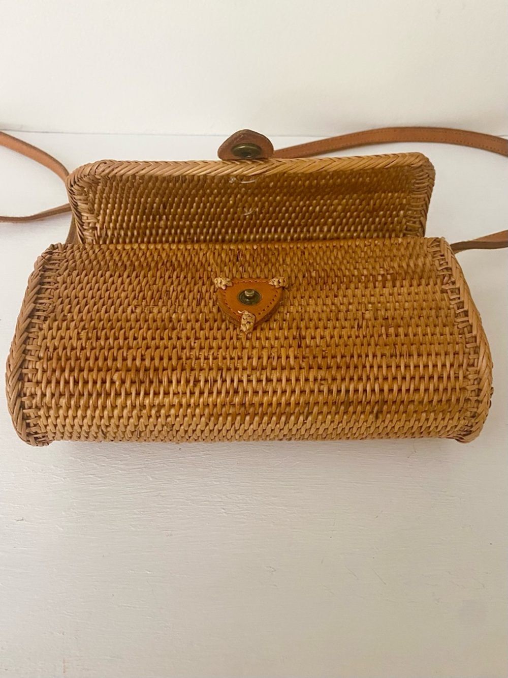 Street Level handmade Woven rattan structured Crossbody Bag in Tan - Picture 8 of 14